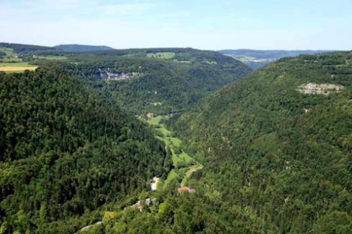 Gite 3 Etoiles "Entre Sources Et Riviere" Besancon Vaire-le-Grand Bagian luar foto